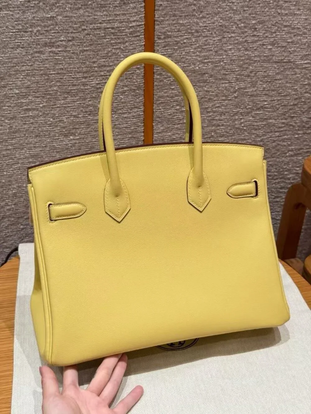 Hermes please see